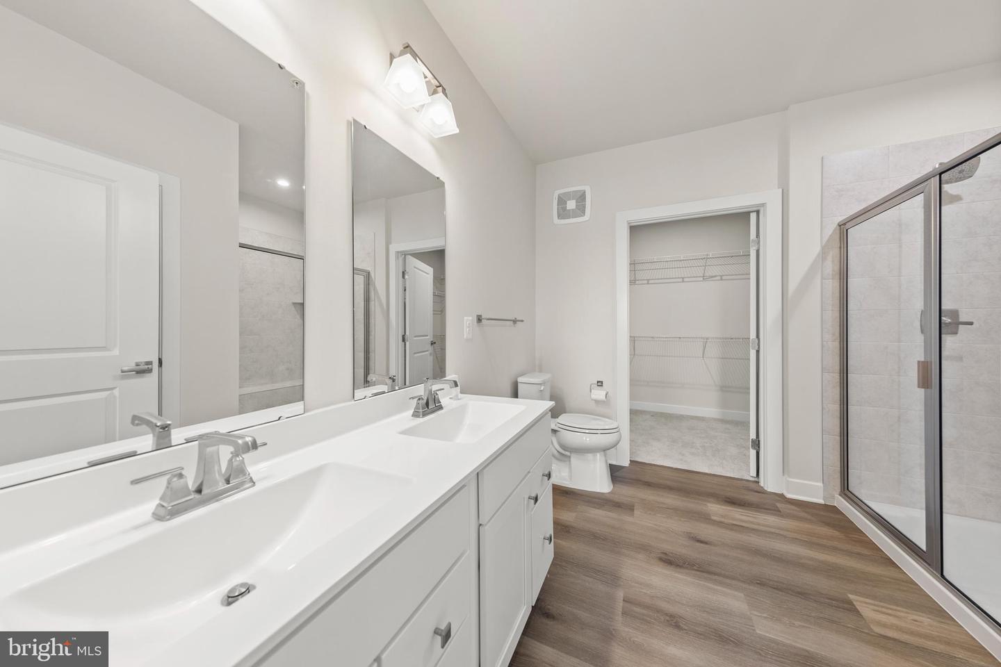 140 MCCORMICK CIR #403, WINCHESTER, Virginia 22602, 2 Bedrooms Bedrooms, ,2 BathroomsBathrooms,Residential,For sale,140 MCCORMICK CIR #403,VAFV2035264 MLS # VAFV2035264