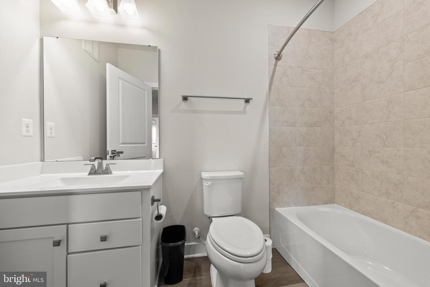 140 MCCORMICK CIR #403, WINCHESTER, Virginia 22602, 2 Bedrooms Bedrooms, ,2 BathroomsBathrooms,Residential,For sale,140 MCCORMICK CIR #403,VAFV2035264 MLS # VAFV2035264