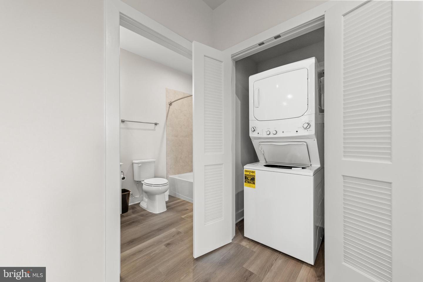 140 MCCORMICK CIR #403, WINCHESTER, Virginia 22602, 2 Bedrooms Bedrooms, ,2 BathroomsBathrooms,Residential,For sale,140 MCCORMICK CIR #403,VAFV2035264 MLS # VAFV2035264