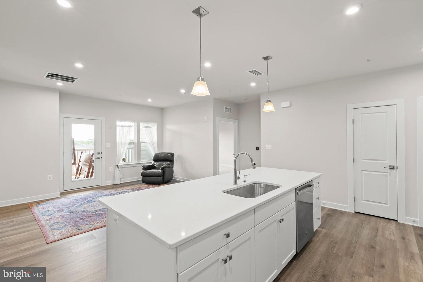 140 MCCORMICK CIR #403, WINCHESTER, Virginia 22602, 2 Bedrooms Bedrooms, ,2 BathroomsBathrooms,Residential,For sale,140 MCCORMICK CIR #403,VAFV2035264 MLS # VAFV2035264