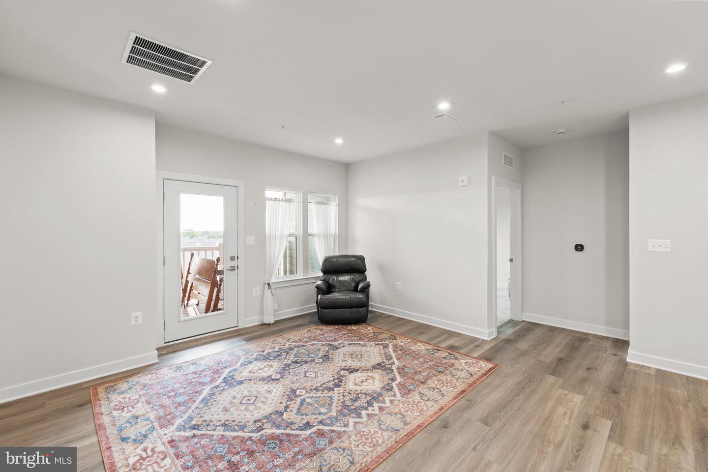 140 MCCORMICK CIR #403, WINCHESTER, Virginia 22602, 2 Bedrooms Bedrooms, ,2 BathroomsBathrooms,Residential,For sale,140 MCCORMICK CIR #403,VAFV2035264 MLS # VAFV2035264