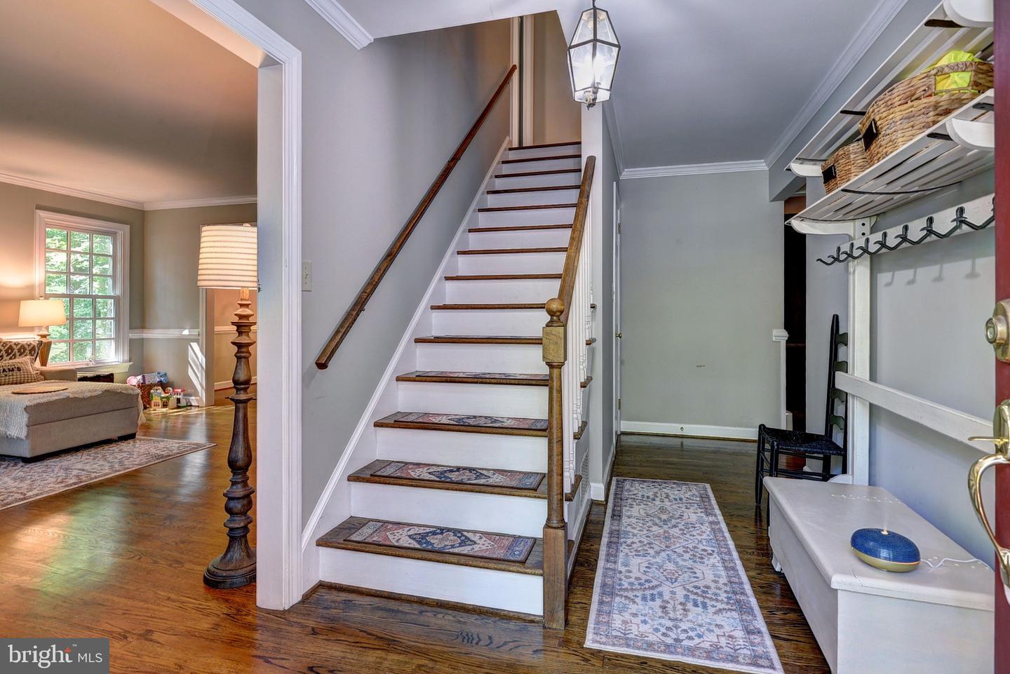 102 WHITEHALL CT, WILLIAMSBURG, Virginia 23188, 4 Bedrooms Bedrooms, 10 Rooms Rooms,2 BathroomsBathrooms,Residential,For sale,102 WHITEHALL CT,VAJC2000496 MLS # VAJC2000496