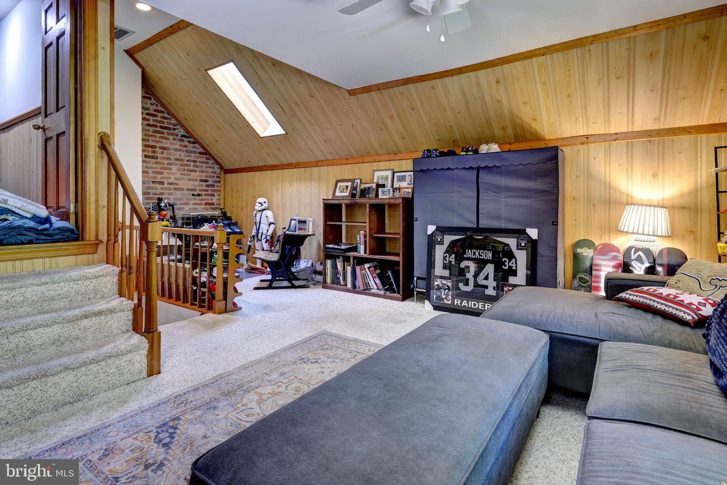 102 WHITEHALL CT, WILLIAMSBURG, Virginia 23188, 4 Bedrooms Bedrooms, 10 Rooms Rooms,2 BathroomsBathrooms,Residential,For sale,102 WHITEHALL CT,VAJC2000496 MLS # VAJC2000496