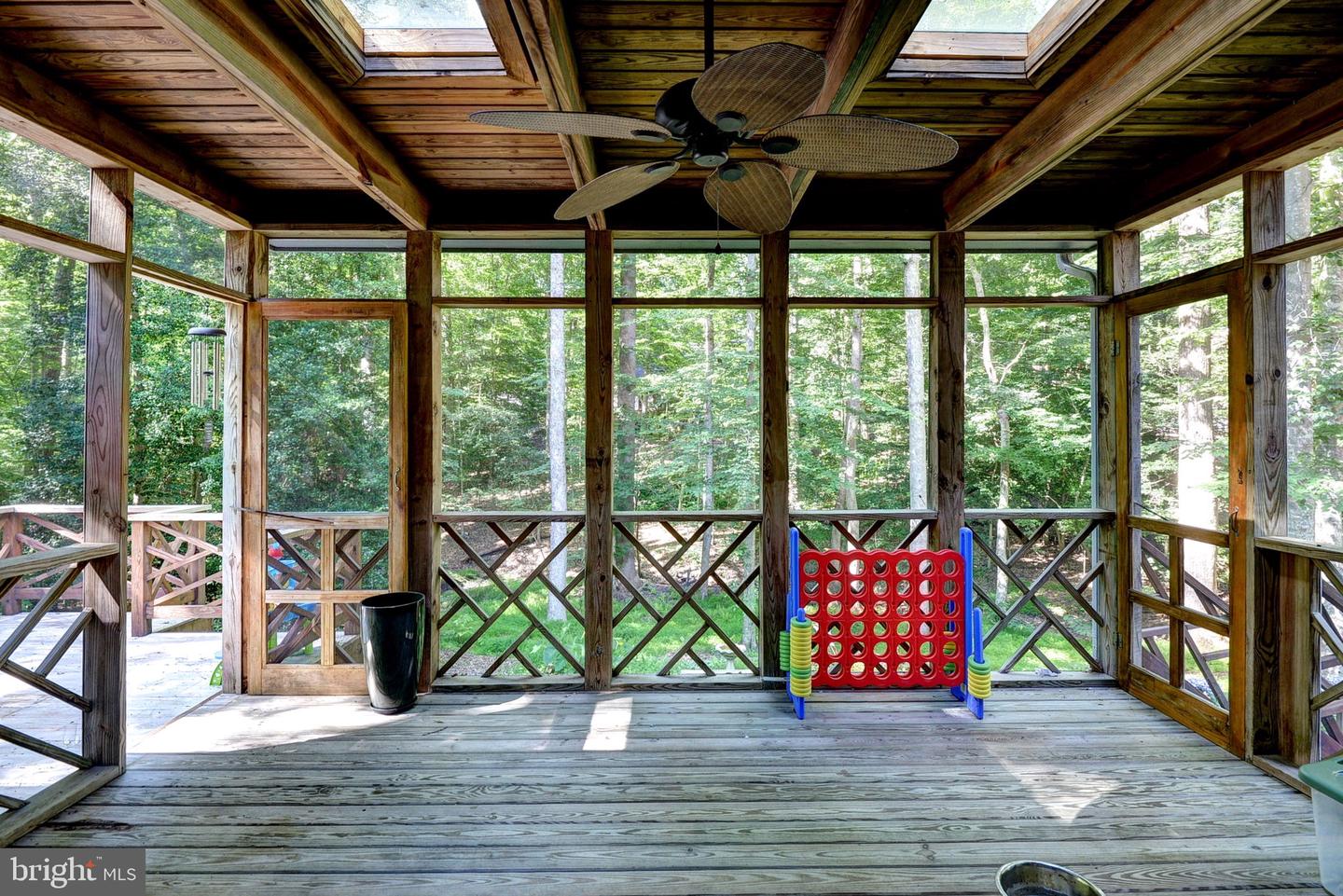 102 WHITEHALL CT, WILLIAMSBURG, Virginia 23188, 4 Bedrooms Bedrooms, 10 Rooms Rooms,2 BathroomsBathrooms,Residential,For sale,102 WHITEHALL CT,VAJC2000496 MLS # VAJC2000496