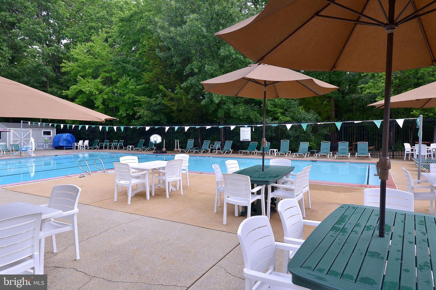 102 WHITEHALL CT, WILLIAMSBURG, Virginia 23188, 4 Bedrooms Bedrooms, 10 Rooms Rooms,2 BathroomsBathrooms,Residential,For sale,102 WHITEHALL CT,VAJC2000496 MLS # VAJC2000496