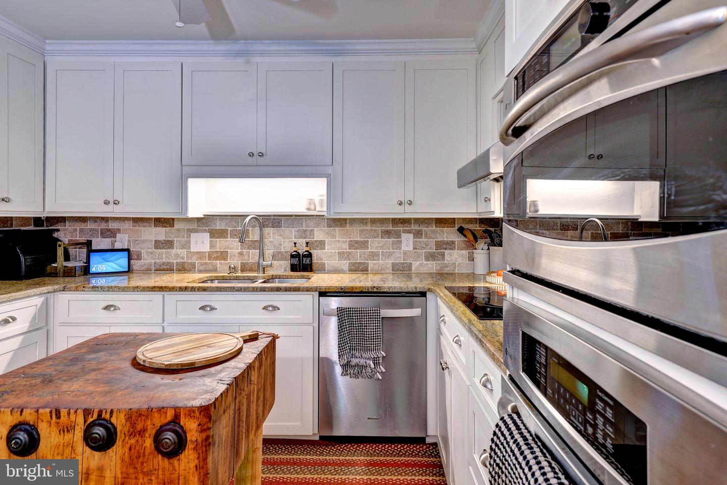 102 WHITEHALL CT, WILLIAMSBURG, Virginia 23188, 4 Bedrooms Bedrooms, 10 Rooms Rooms,2 BathroomsBathrooms,Residential,For sale,102 WHITEHALL CT,VAJC2000496 MLS # VAJC2000496