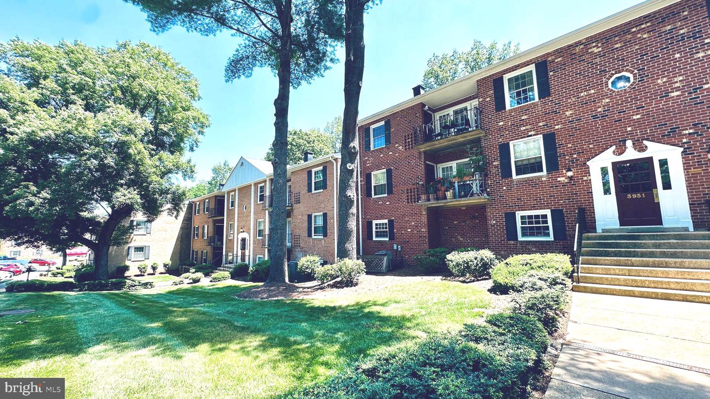 3931 LYNDHURST DR #303, FAIRFAX, Virginia 22031, 2 Bedrooms Bedrooms, ,1 BathroomBathrooms,Residential,For sale,3931 LYNDHURST DR #303,VAFC2006586 MLS # VAFC2006586