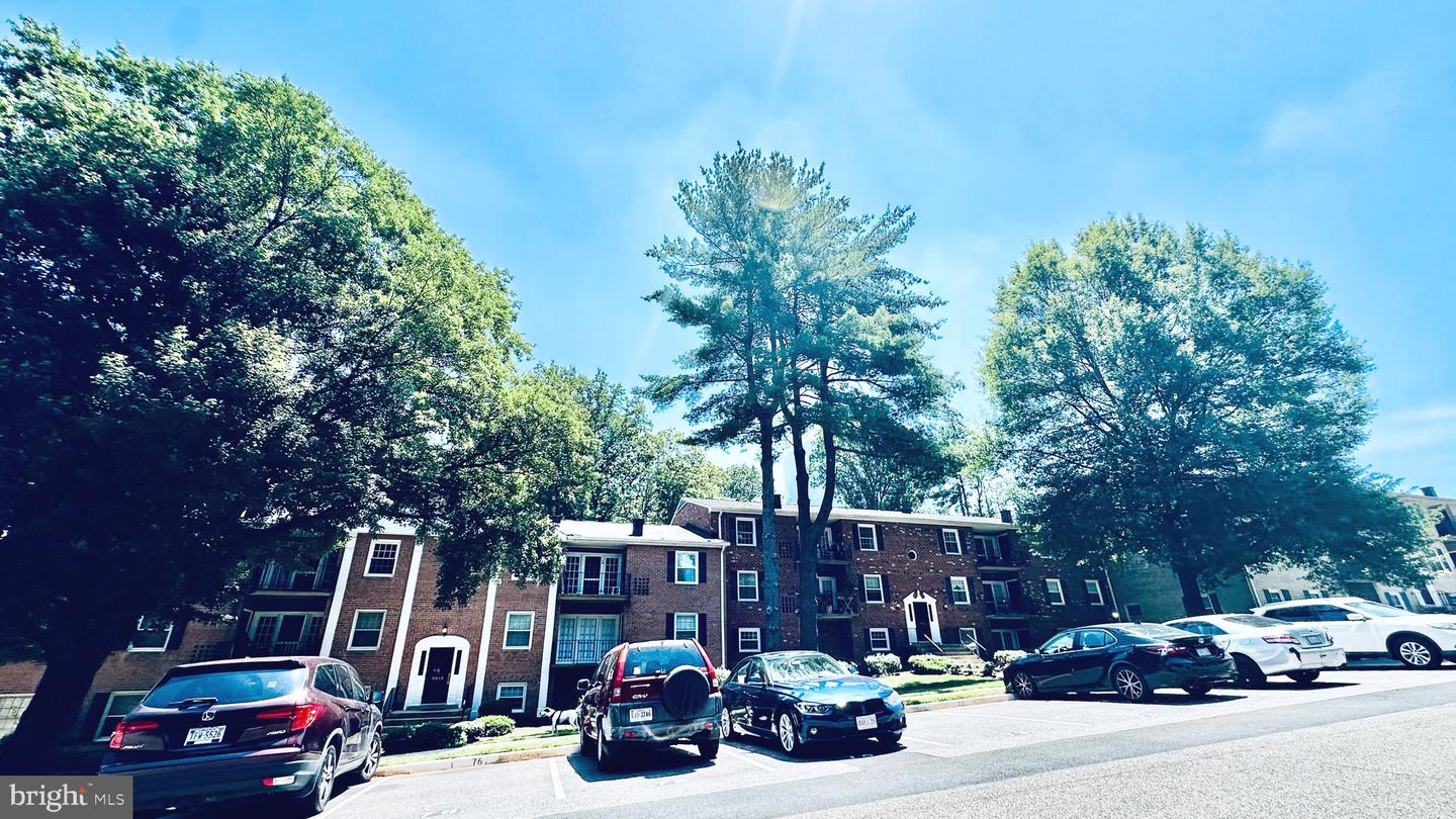 3931 LYNDHURST DR #303, FAIRFAX, Virginia 22031, 2 Bedrooms Bedrooms, ,1 BathroomBathrooms,Residential,For sale,3931 LYNDHURST DR #303,VAFC2006586 MLS # VAFC2006586
