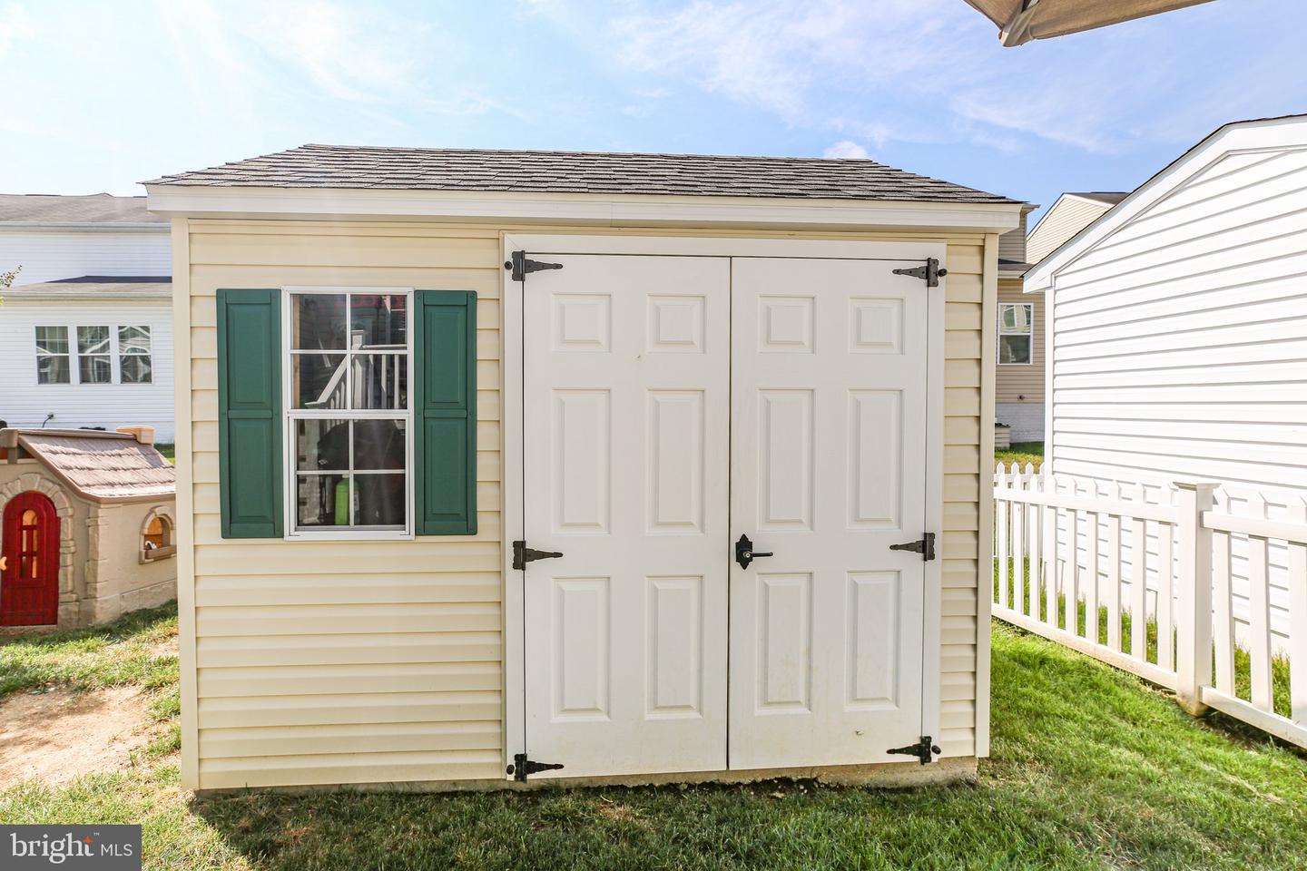 9326 BIRCH CLIFF DR, FREDERICKSBURG, Virginia 22407, 3 Bedrooms Bedrooms, ,2 BathroomsBathrooms,Residential,For sale,9326 BIRCH CLIFF DR,VASP2034478 MLS # VASP2034478