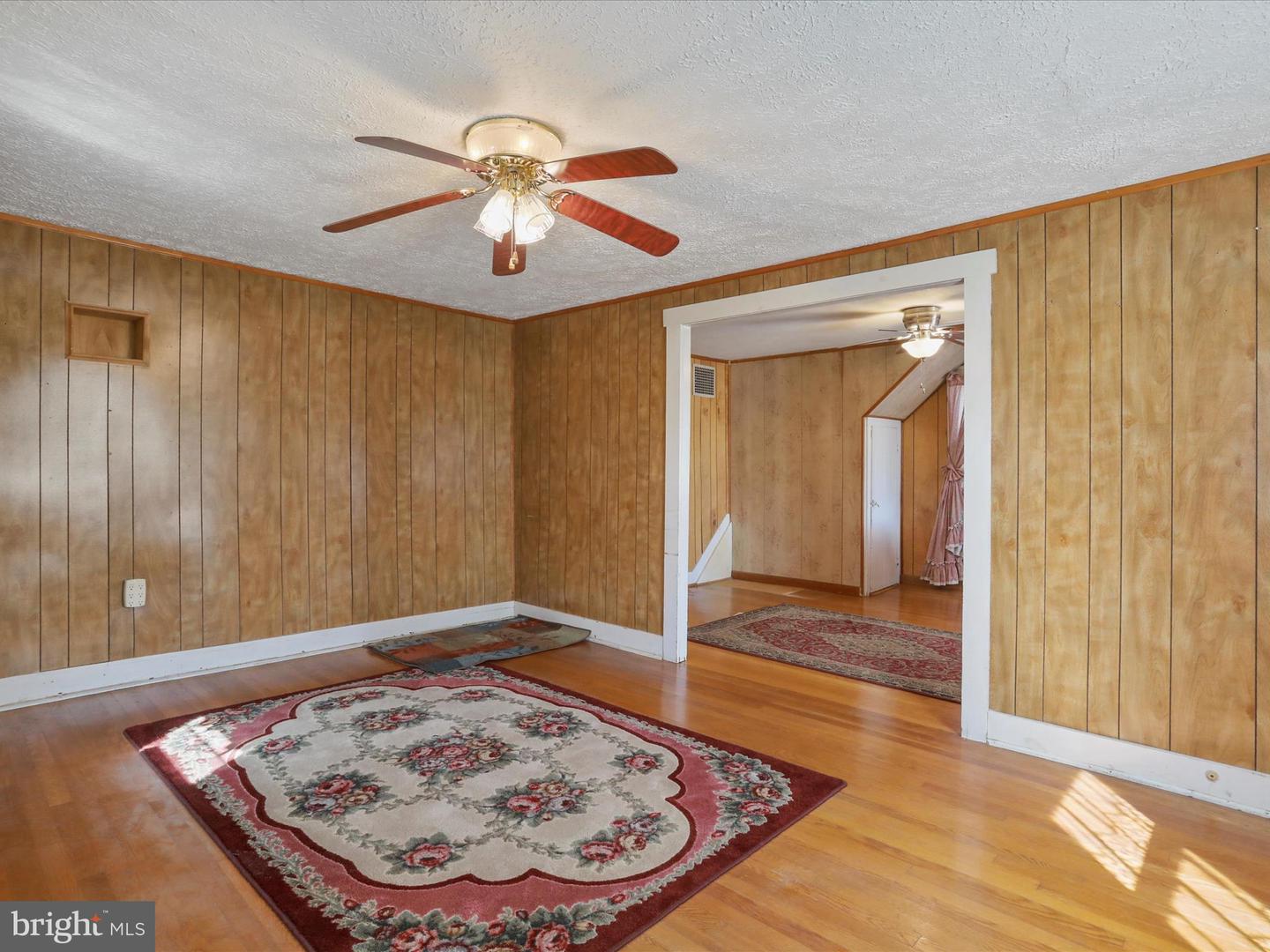 1593 HAHNS LN, TOMS BROOK, Virginia 22660, 2 Bedrooms Bedrooms, ,1 BathroomBathrooms,Residential,For sale,1593 HAHNS LN,VASH2011916 MLS # VASH2011916