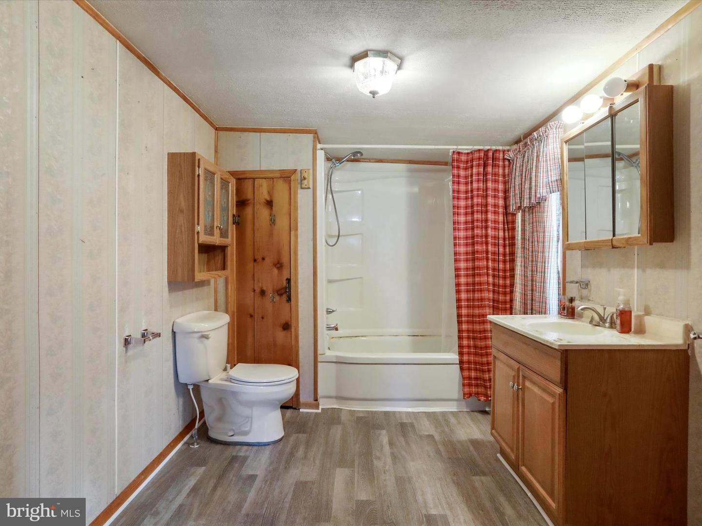 1593 HAHNS LN, TOMS BROOK, Virginia 22660, 2 Bedrooms Bedrooms, ,1 BathroomBathrooms,Residential,For sale,1593 HAHNS LN,VASH2011916 MLS # VASH2011916
