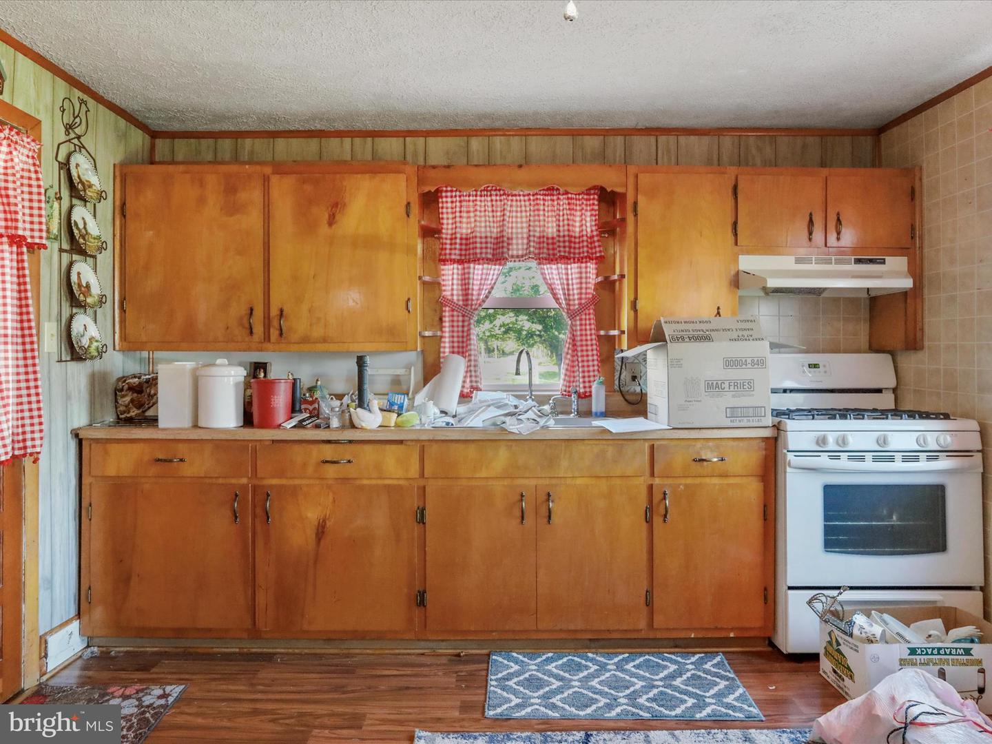 1593 HAHNS LN, TOMS BROOK, Virginia 22660, 2 Bedrooms Bedrooms, ,1 BathroomBathrooms,Residential,For sale,1593 HAHNS LN,VASH2011916 MLS # VASH2011916