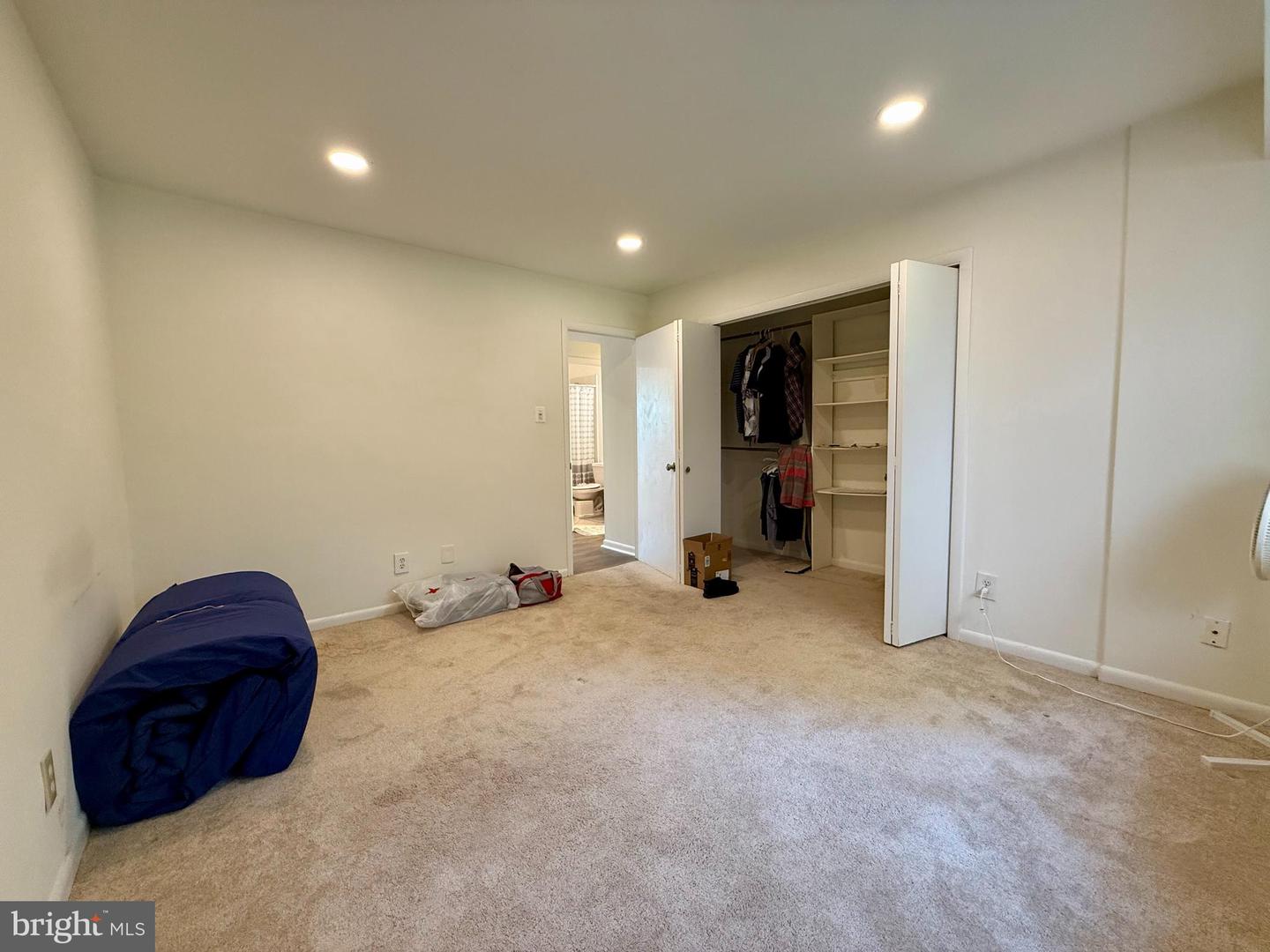 11606 VANTAGE HILL RD #12B, RESTON, Virginia 20190, 2 Bedrooms Bedrooms, ,1 BathroomBathrooms,Residential,For sale,11606 VANTAGE HILL RD #12B,VAFX2253536 MLS # VAFX2253536