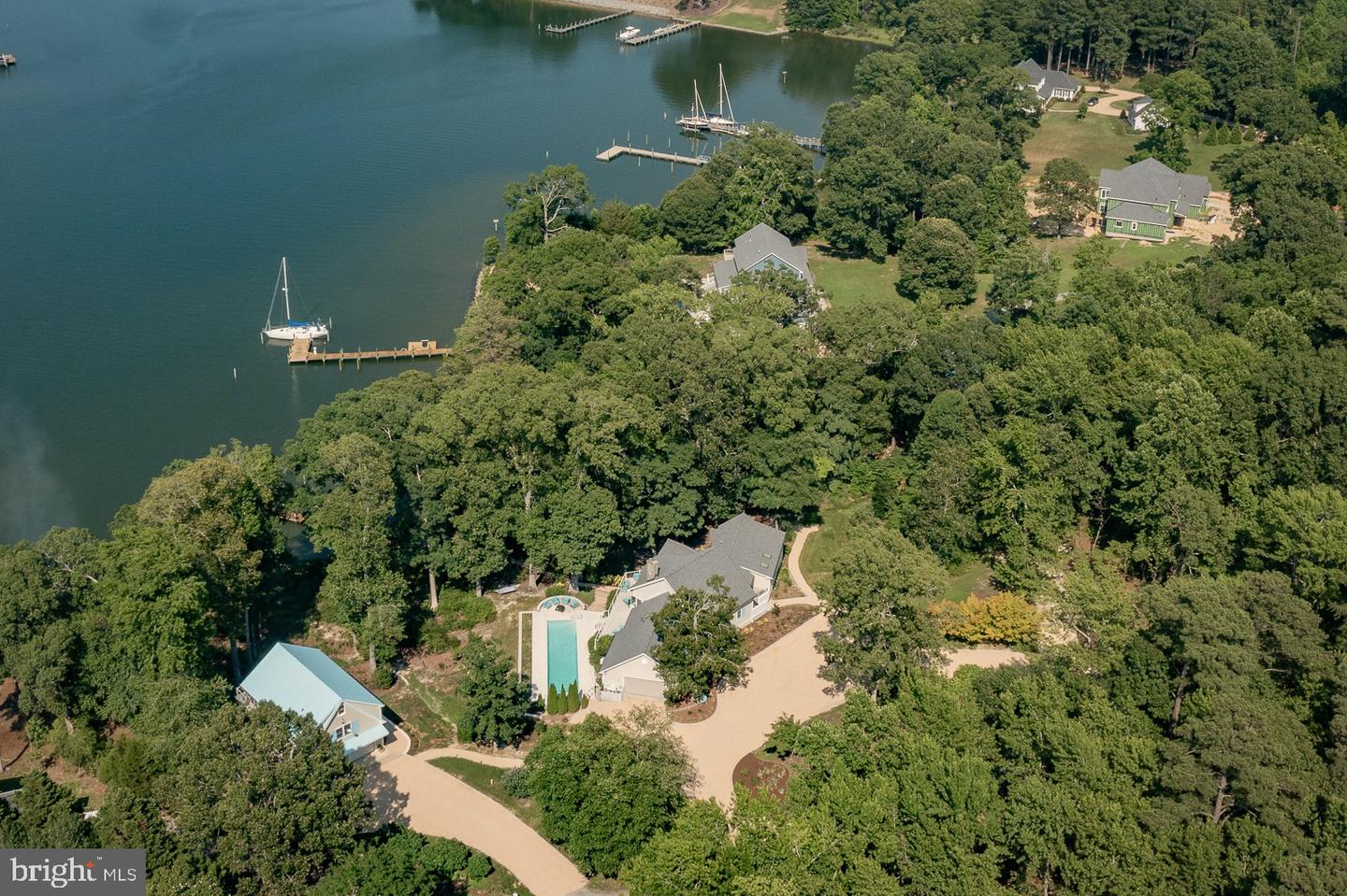 230 BREEZY POINT, WHITE STONE, Virginia 22578, 7 Bedrooms Bedrooms, 15 Rooms Rooms,7 BathroomsBathrooms,Residential,For sale,230 BREEZY POINT,VALV2000842 MLS # VALV2000842