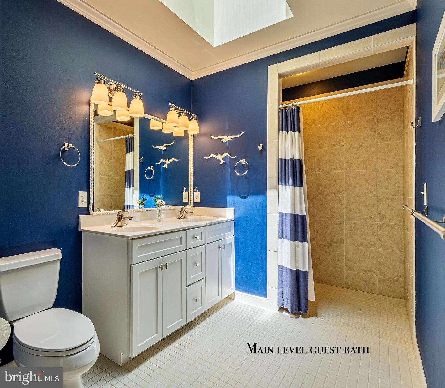 230 BREEZY POINT, WHITE STONE, Virginia 22578, 7 Bedrooms Bedrooms, 15 Rooms Rooms,7 BathroomsBathrooms,Residential,For sale,230 BREEZY POINT,VALV2000842 MLS # VALV2000842