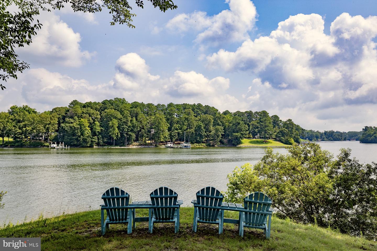 230 BREEZY POINT, WHITE STONE, Virginia 22578, 7 Bedrooms Bedrooms, 15 Rooms Rooms,7 BathroomsBathrooms,Residential,For sale,230 BREEZY POINT,VALV2000842 MLS # VALV2000842