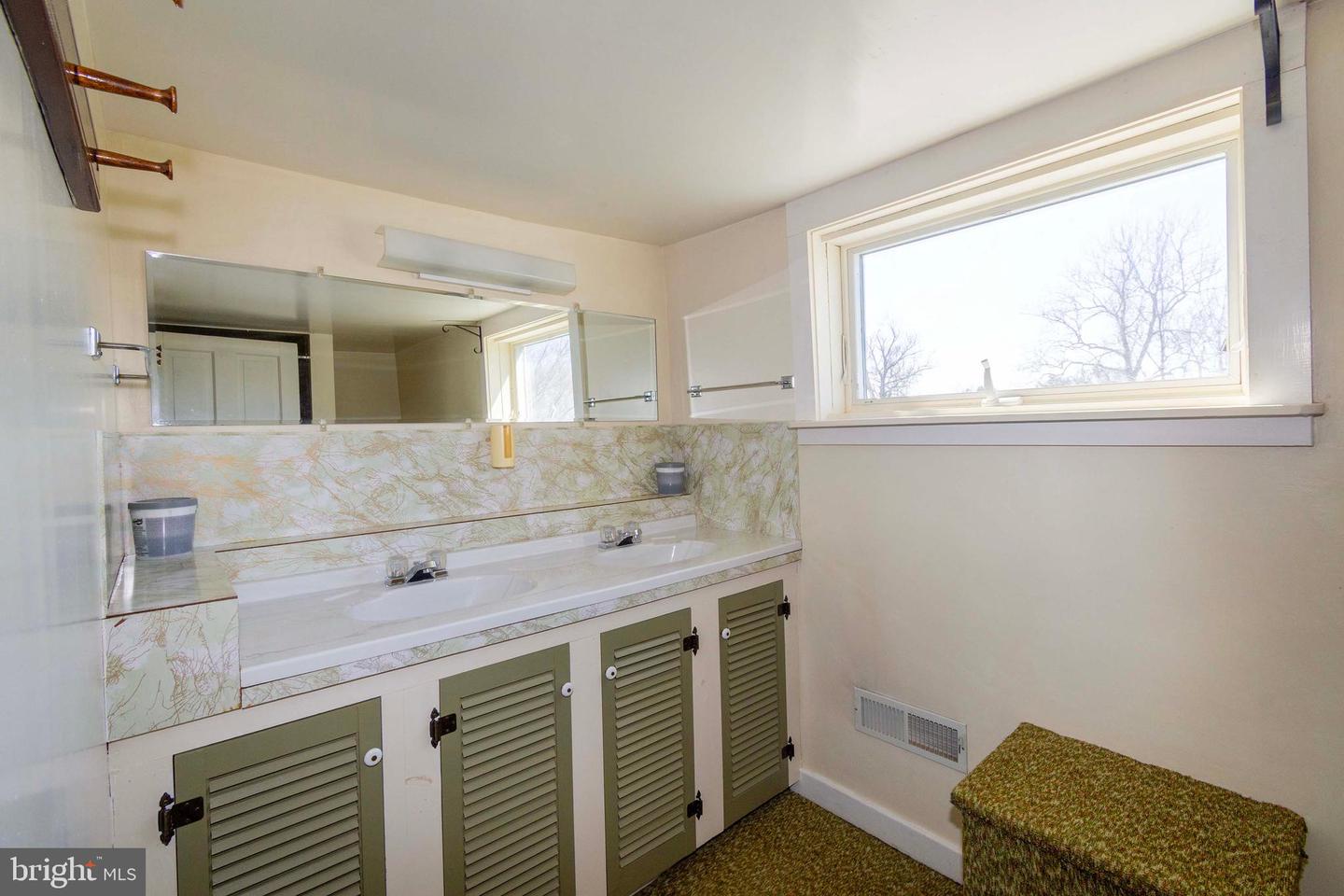 23217 VILLAGE RD, UNIONVILLE, Virginia 22567, 5 Bedrooms Bedrooms, ,2 BathroomsBathrooms,Residential,For sale,23217 VILLAGE RD,VAOR2010098 MLS # VAOR2010098
