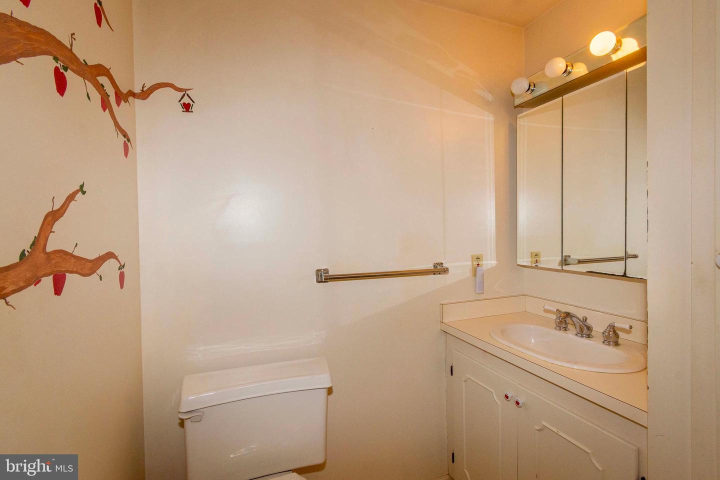 23217 VILLAGE RD, UNIONVILLE, Virginia 22567, 5 Bedrooms Bedrooms, ,2 BathroomsBathrooms,Residential,For sale,23217 VILLAGE RD,VAOR2010098 MLS # VAOR2010098
