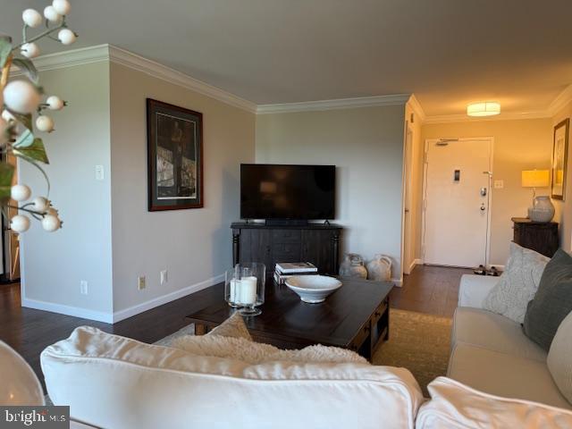 203 YOAKUM PKWY #618, ALEXANDRIA, Virginia 22304, 1 Bedroom Bedrooms, 4 Rooms Rooms,1 BathroomBathrooms,Residential,For sale,203 YOAKUM PKWY #618,VAAX2047224 MLS # VAAX2047224