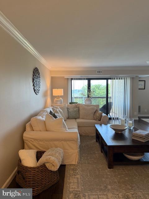 203 YOAKUM PKWY #618, ALEXANDRIA, Virginia 22304, 1 Bedroom Bedrooms, 4 Rooms Rooms,1 BathroomBathrooms,Residential,For sale,203 YOAKUM PKWY #618,VAAX2047224 MLS # VAAX2047224