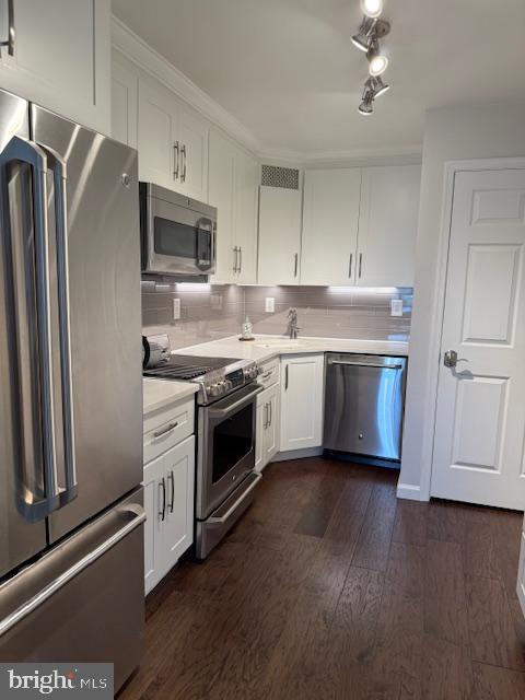 203 YOAKUM PKWY #618, ALEXANDRIA, Virginia 22304, 1 Bedroom Bedrooms, 4 Rooms Rooms,1 BathroomBathrooms,Residential,For sale,203 YOAKUM PKWY #618,VAAX2047224 MLS # VAAX2047224