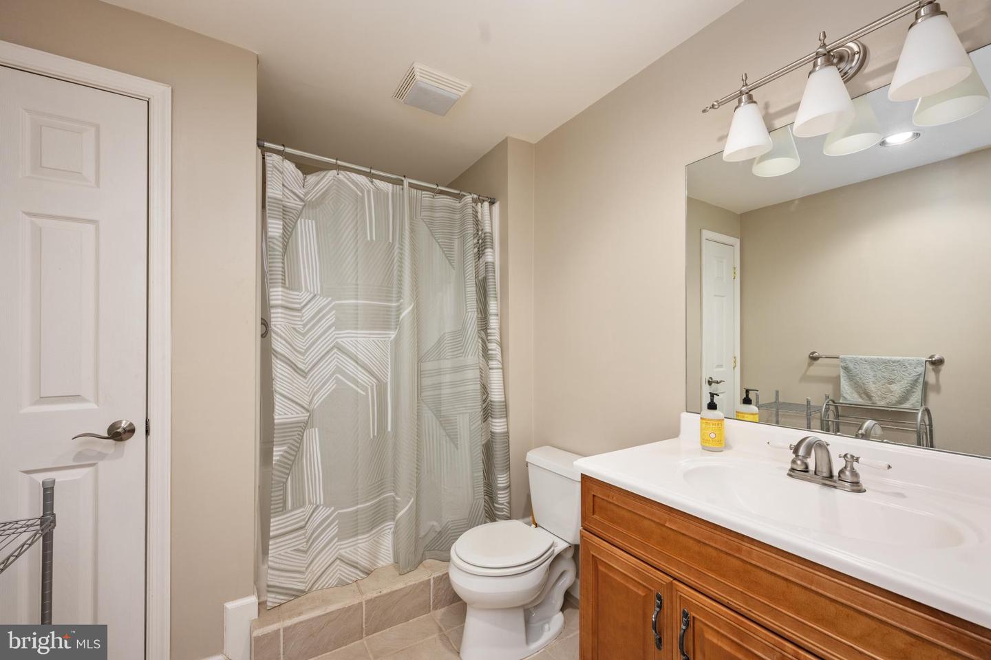 532 TARA CT, CULPEPER, Virginia 22701, 5 Bedrooms Bedrooms, ,4 BathroomsBathrooms,Residential,For sale,532 TARA CT,VACU2010954 MLS # VACU2010954