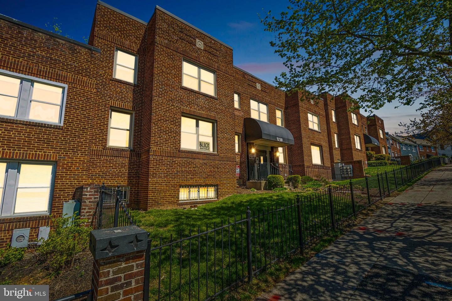 1230 HOLBROOK TER NE #G02, WASHINGTON, District Of Columbia 20002, 3 Bedrooms Bedrooms, ,2 BathroomsBathrooms,Residential,For sale,1230 HOLBROOK TER NE #G02,DCDC2209096 MLS # DCDC2209096
