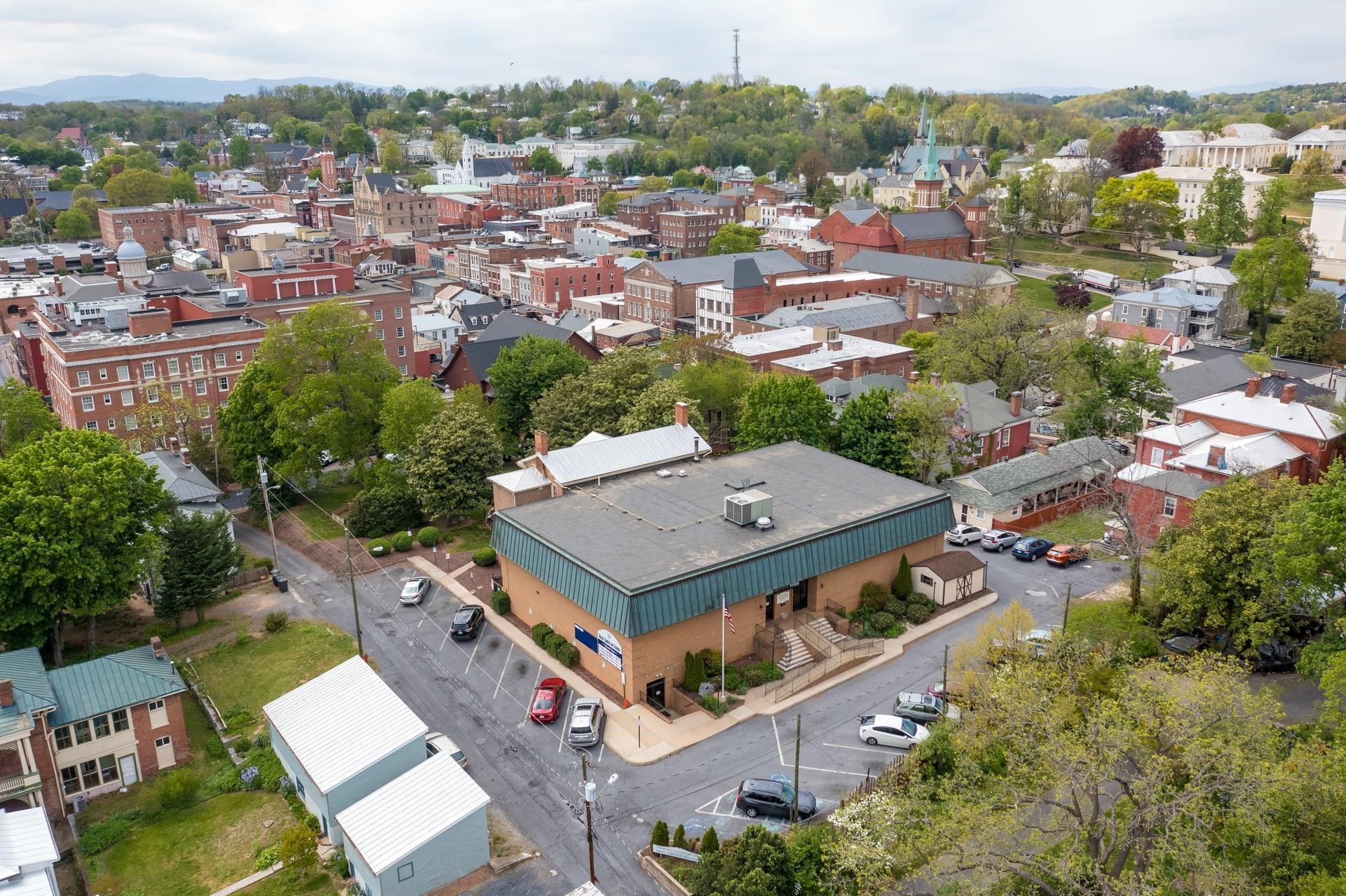 19 S MARKET ST, STAUNTON, Virginia 24401, ,Commercial,19 S MARKET ST,652250 MLS # 652250