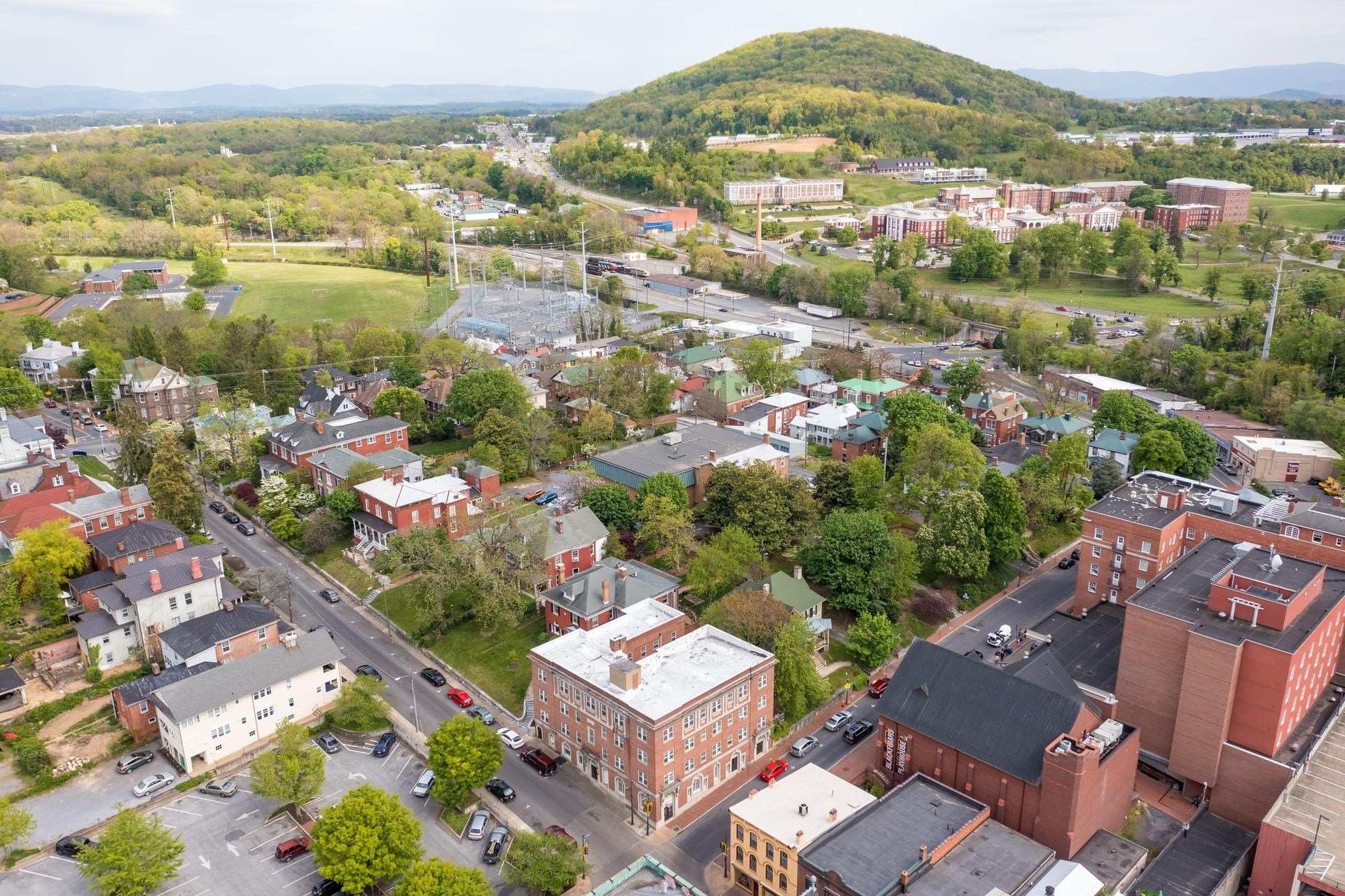 19 S MARKET ST, STAUNTON, Virginia 24401, ,Commercial,19 S MARKET ST,652250 MLS # 652250