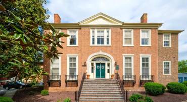 19 S MARKET ST, STAUNTON, Virginia 24401, ,Commercial,19 S MARKET ST,652250 MLS # 652250
