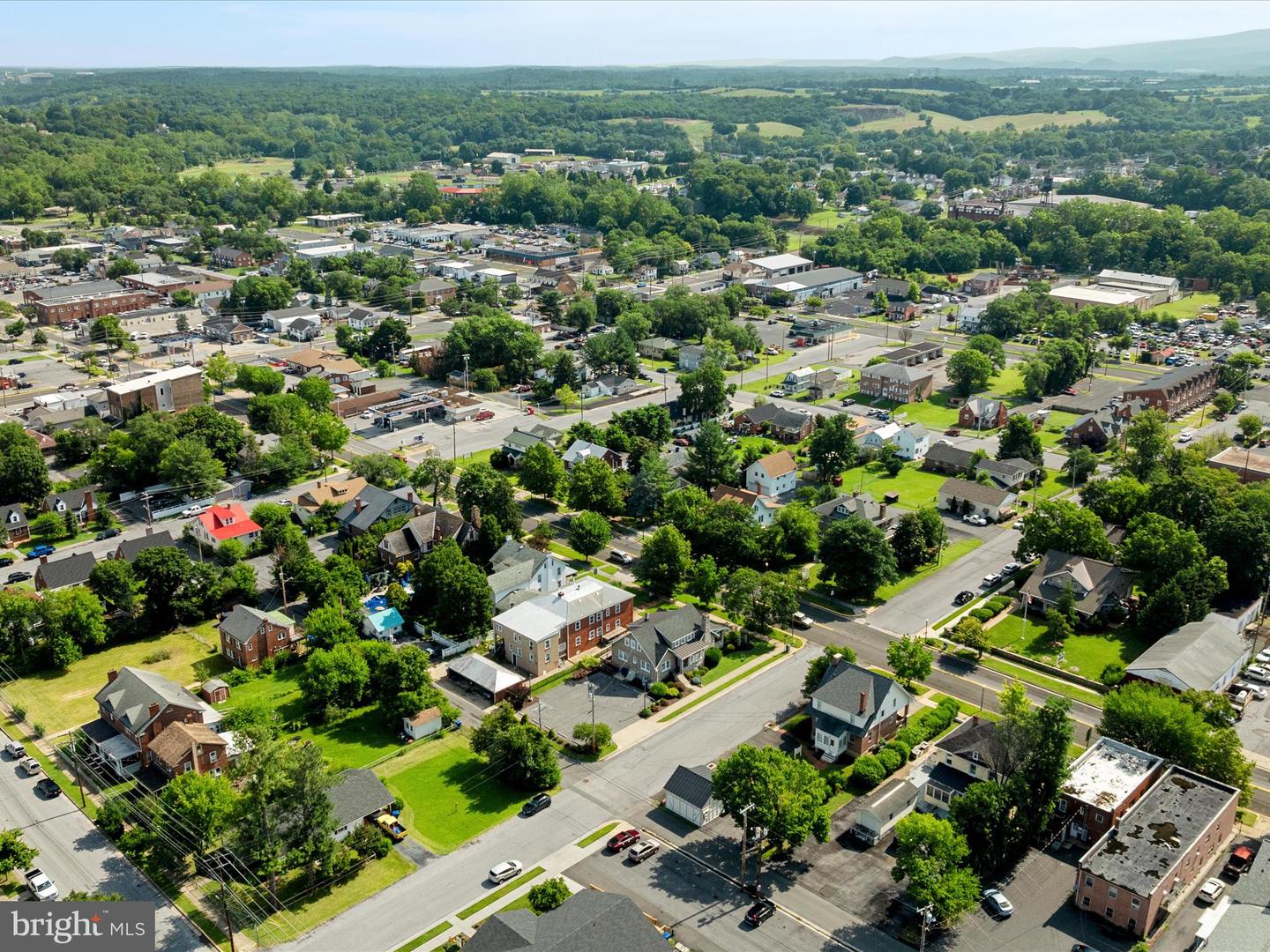 400 N ROYAL AVE, FRONT ROYAL, Virginia 22630, ,Land,For sale,400 N ROYAL AVE,VAWR2011608 MLS # VAWR2011608