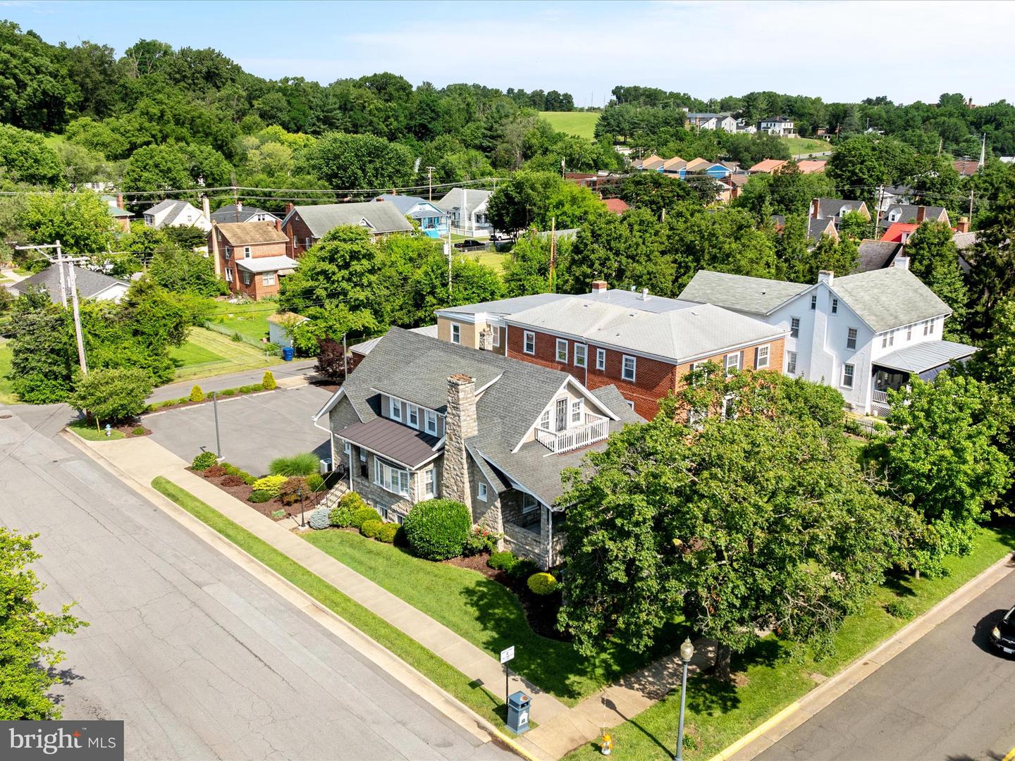 400 N ROYAL AVE, FRONT ROYAL, Virginia 22630, ,Land,For sale,400 N ROYAL AVE,VAWR2011608 MLS # VAWR2011608