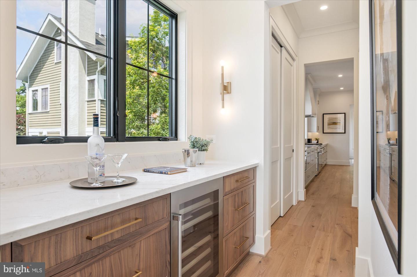 2615 3RD ST N, ARLINGTON, Virginia 22201, 7 Bedrooms Bedrooms, ,7 BathroomsBathrooms,Residential,For sale,2615 3RD ST N,VAAR2052932 MLS # VAAR2052932