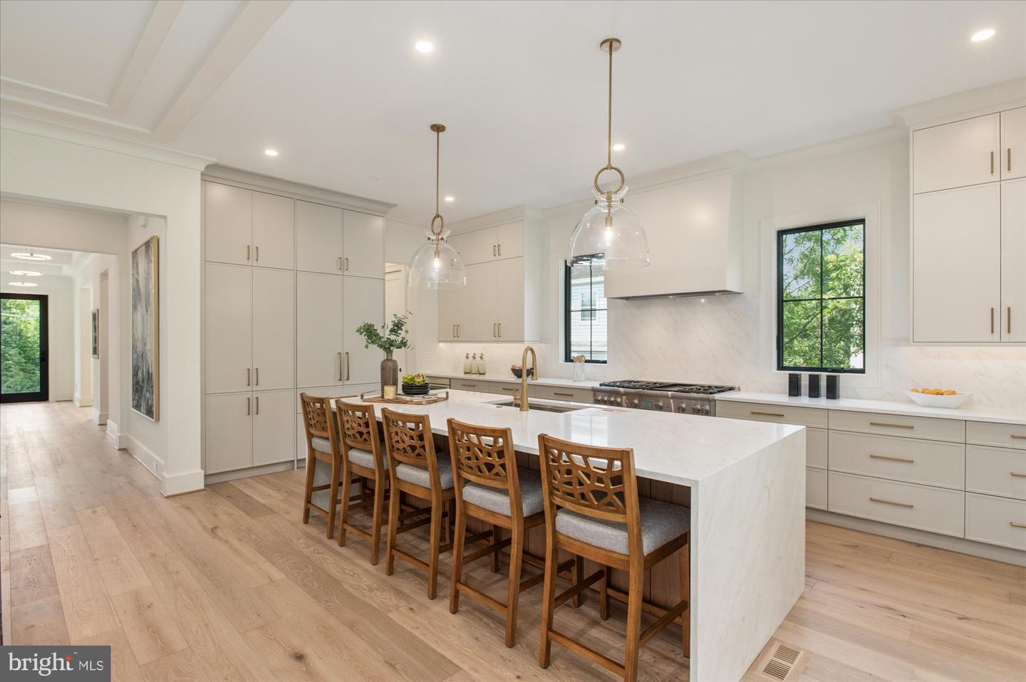 2615 3RD ST N, ARLINGTON, Virginia 22201, 7 Bedrooms Bedrooms, ,7 BathroomsBathrooms,Residential,For sale,2615 3RD ST N,VAAR2052932 MLS # VAAR2052932