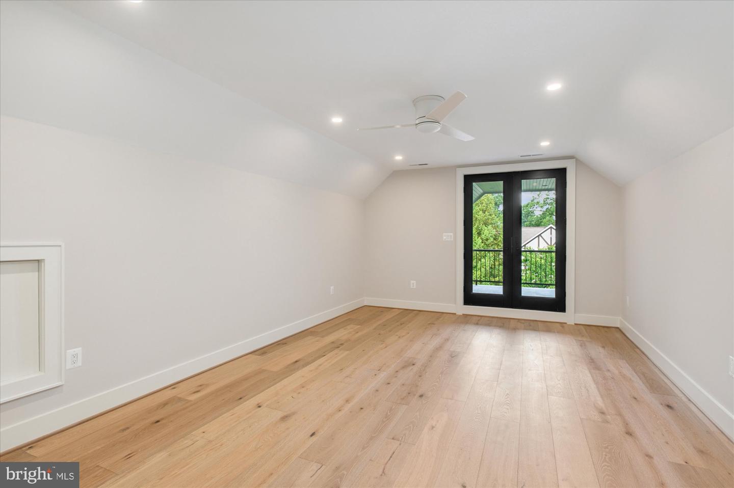 2615 3RD ST N, ARLINGTON, Virginia 22201, 7 Bedrooms Bedrooms, ,7 BathroomsBathrooms,Residential,For sale,2615 3RD ST N,VAAR2052932 MLS # VAAR2052932