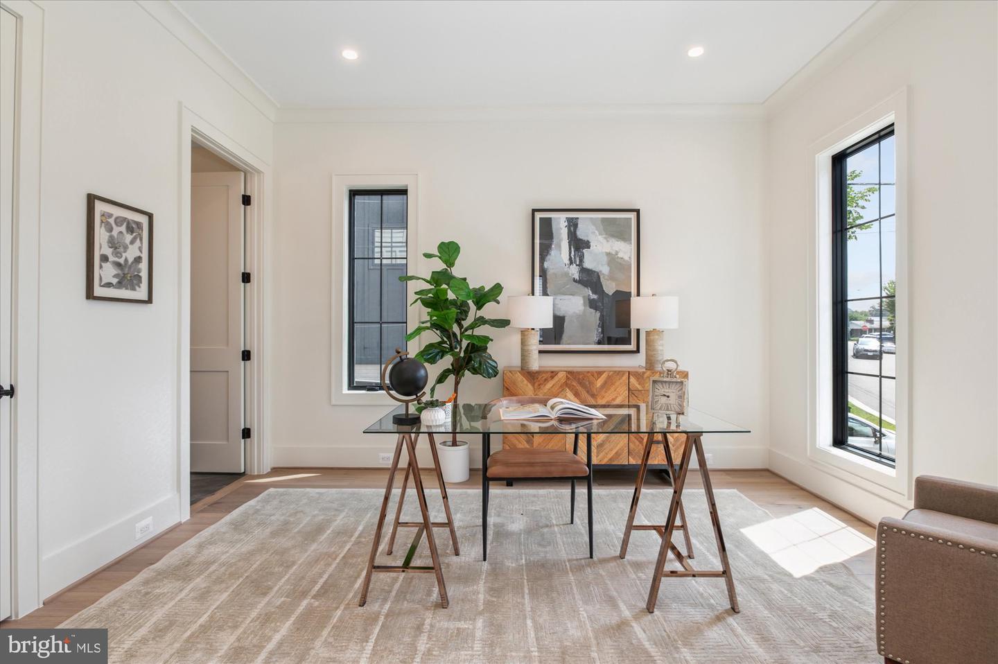 2615 3RD ST N, ARLINGTON, Virginia 22201, 7 Bedrooms Bedrooms, ,7 BathroomsBathrooms,Residential,For sale,2615 3RD ST N,VAAR2052932 MLS # VAAR2052932