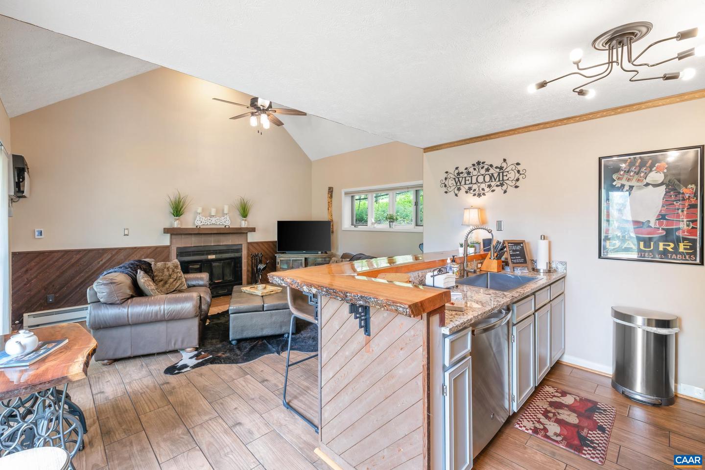 2225 TANNERS RIDGE CONDOS, WINTERGREEN RESORT, Virginia 22967, 1 Bedroom Bedrooms, ,1 BathroomBathrooms,Residential,For sale,2225 TANNERS RIDGE CONDOS,661702 MLS # 661702
