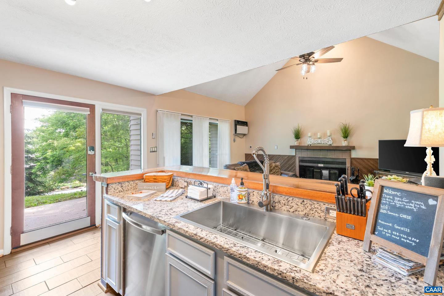 2225 TANNERS RIDGE CONDOS, WINTERGREEN RESORT, Virginia 22967, 1 Bedroom Bedrooms, ,1 BathroomBathrooms,Residential,For sale,2225 TANNERS RIDGE CONDOS,661702 MLS # 661702