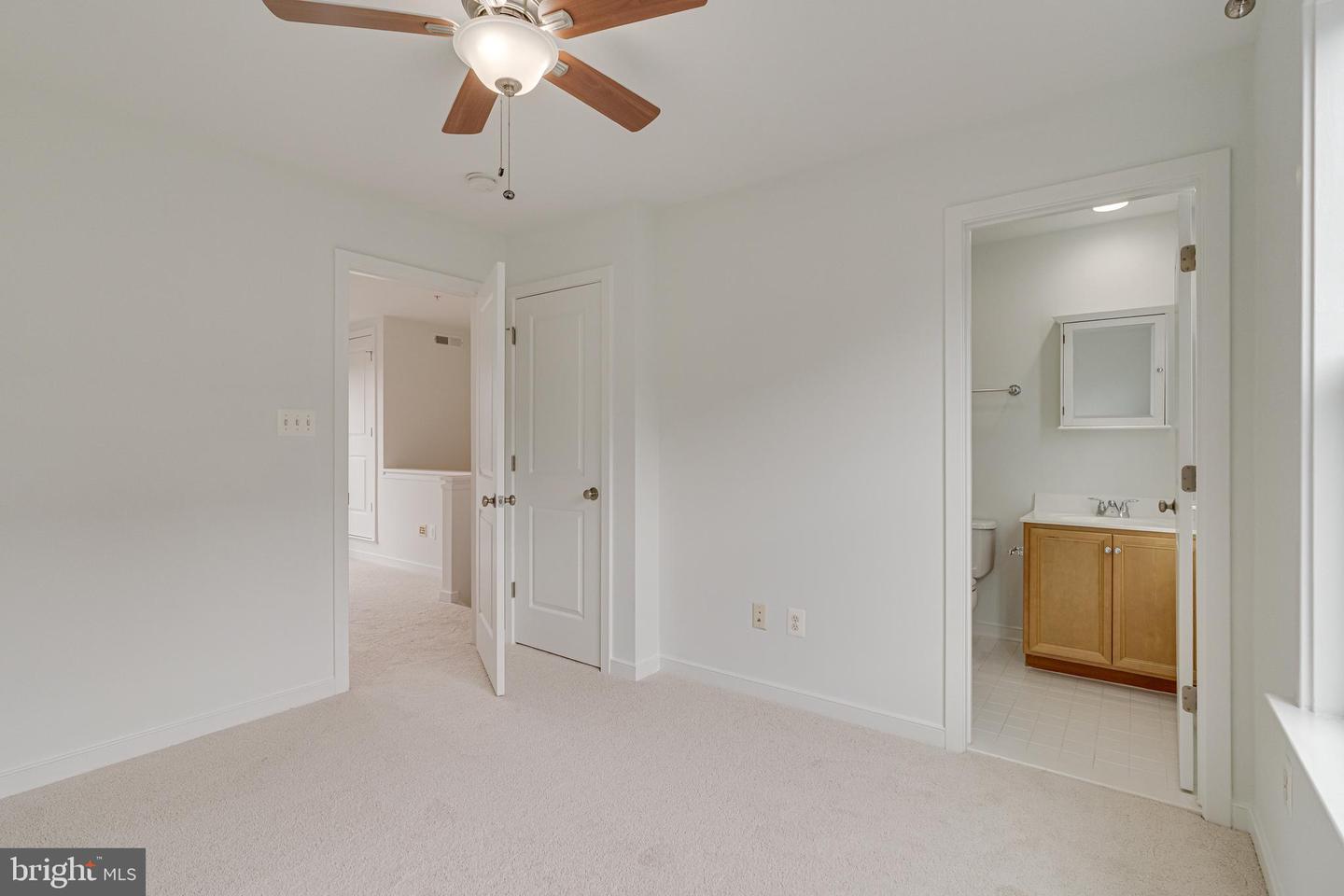 2947 STELLA BLUE LN, FAIRFAX, Virginia 22031, 3 Bedrooms Bedrooms, ,3 BathroomsBathrooms,Residential,For sale,2947 STELLA BLUE LN,VAFX2233080 MLS # VAFX2233080