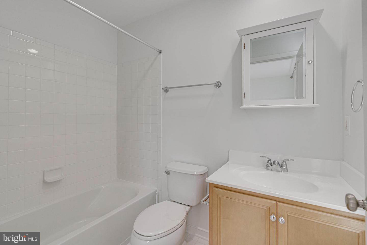 2947 STELLA BLUE LN, FAIRFAX, Virginia 22031, 3 Bedrooms Bedrooms, ,3 BathroomsBathrooms,Residential,For sale,2947 STELLA BLUE LN,VAFX2233080 MLS # VAFX2233080