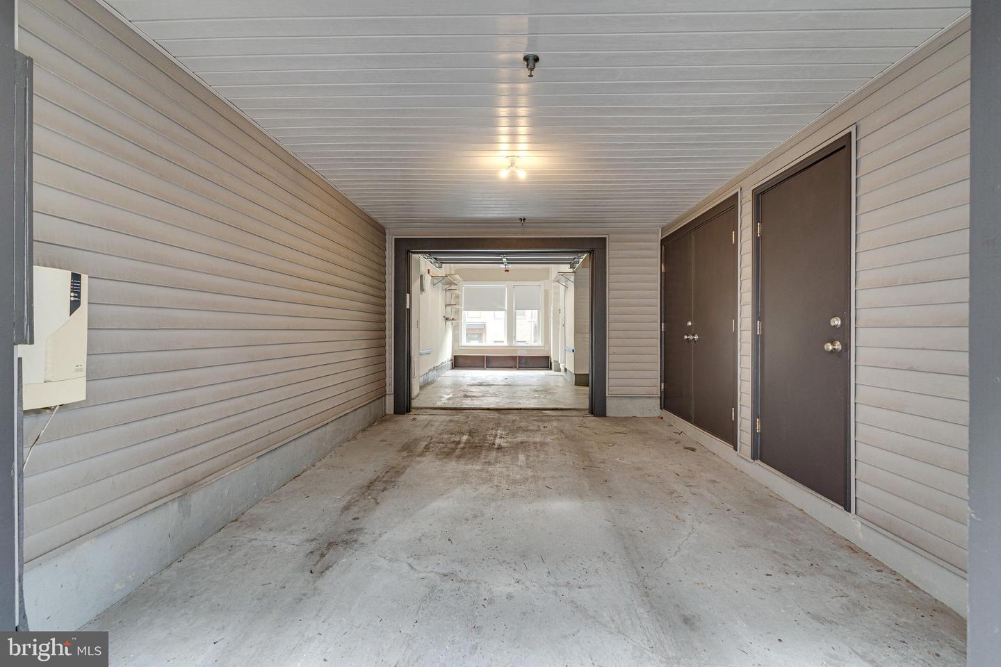 2947 STELLA BLUE LN, FAIRFAX, Virginia 22031, 3 Bedrooms Bedrooms, ,3 BathroomsBathrooms,Residential,For sale,2947 STELLA BLUE LN,VAFX2233080 MLS # VAFX2233080