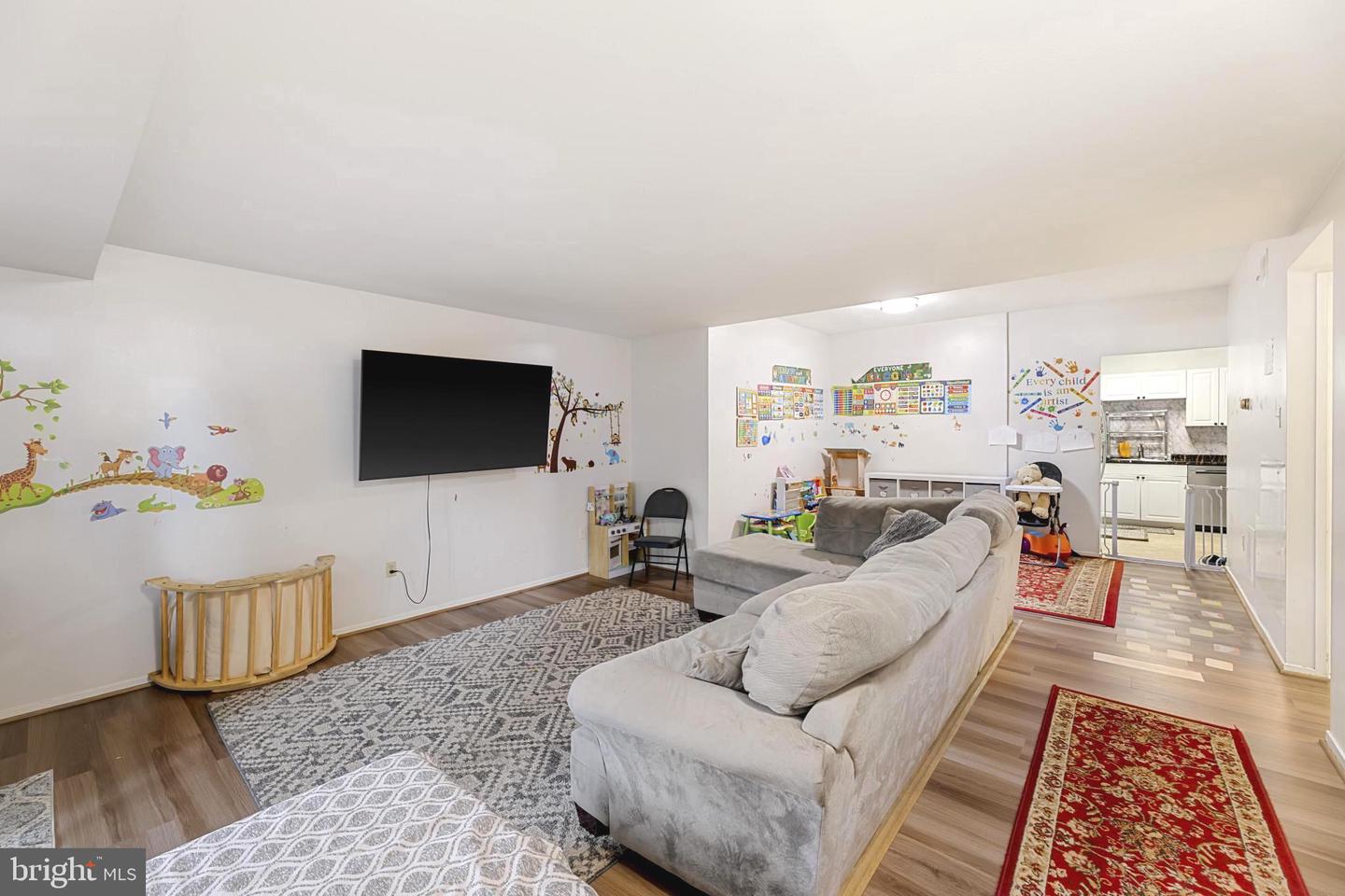 7233 JILLSPRING CT #18C, SPRINGFIELD, Virginia 22152, 2 Bedrooms Bedrooms, ,2 BathroomsBathrooms,Residential,For sale,7233 JILLSPRING CT #18C,VAFX2239538 MLS # VAFX2239538