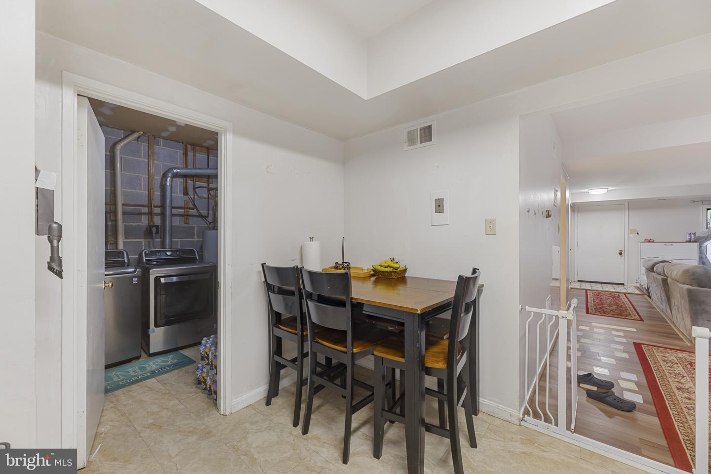 7233 JILLSPRING CT #18C, SPRINGFIELD, Virginia 22152, 2 Bedrooms Bedrooms, ,2 BathroomsBathrooms,Residential,For sale,7233 JILLSPRING CT #18C,VAFX2239538 MLS # VAFX2239538