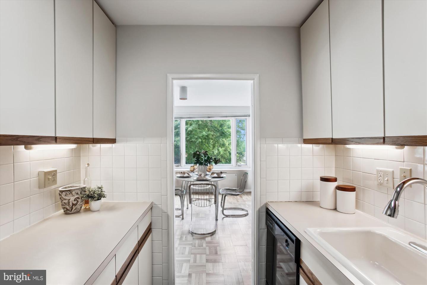 2475 VIRGINIA AVE NW #321, WASHINGTON, District Of Columbia 20037, 2 Bedrooms Bedrooms, ,2 BathroomsBathrooms,Residential,For sale,2475 VIRGINIA AVE NW #321,DCDC2200344 MLS # DCDC2200344