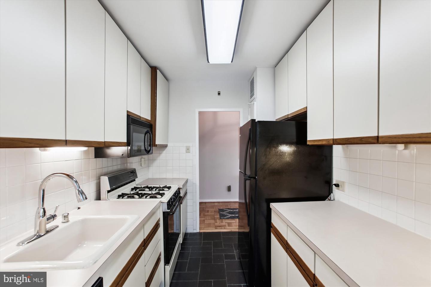 2475 VIRGINIA AVE NW #321, WASHINGTON, District Of Columbia 20037, 2 Bedrooms Bedrooms, ,2 BathroomsBathrooms,Residential,For sale,2475 VIRGINIA AVE NW #321,DCDC2200344 MLS # DCDC2200344