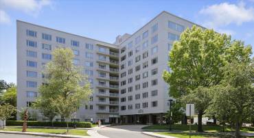 2475 VIRGINIA AVE NW #321, WASHINGTON, District Of Columbia 20037, 2 Bedrooms Bedrooms, ,2 BathroomsBathrooms,Residential,For sale,2475 VIRGINIA AVE NW #321,DCDC2200344 MLS # DCDC2200344