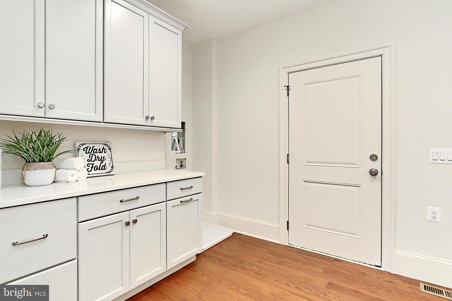 7430 FOUNDATION WAY, SPRINGFIELD, Virginia 22150, 5 Bedrooms Bedrooms, ,4 BathroomsBathrooms,Residential,For sale,7430 FOUNDATION WAY,VAFX2241354 MLS # VAFX2241354