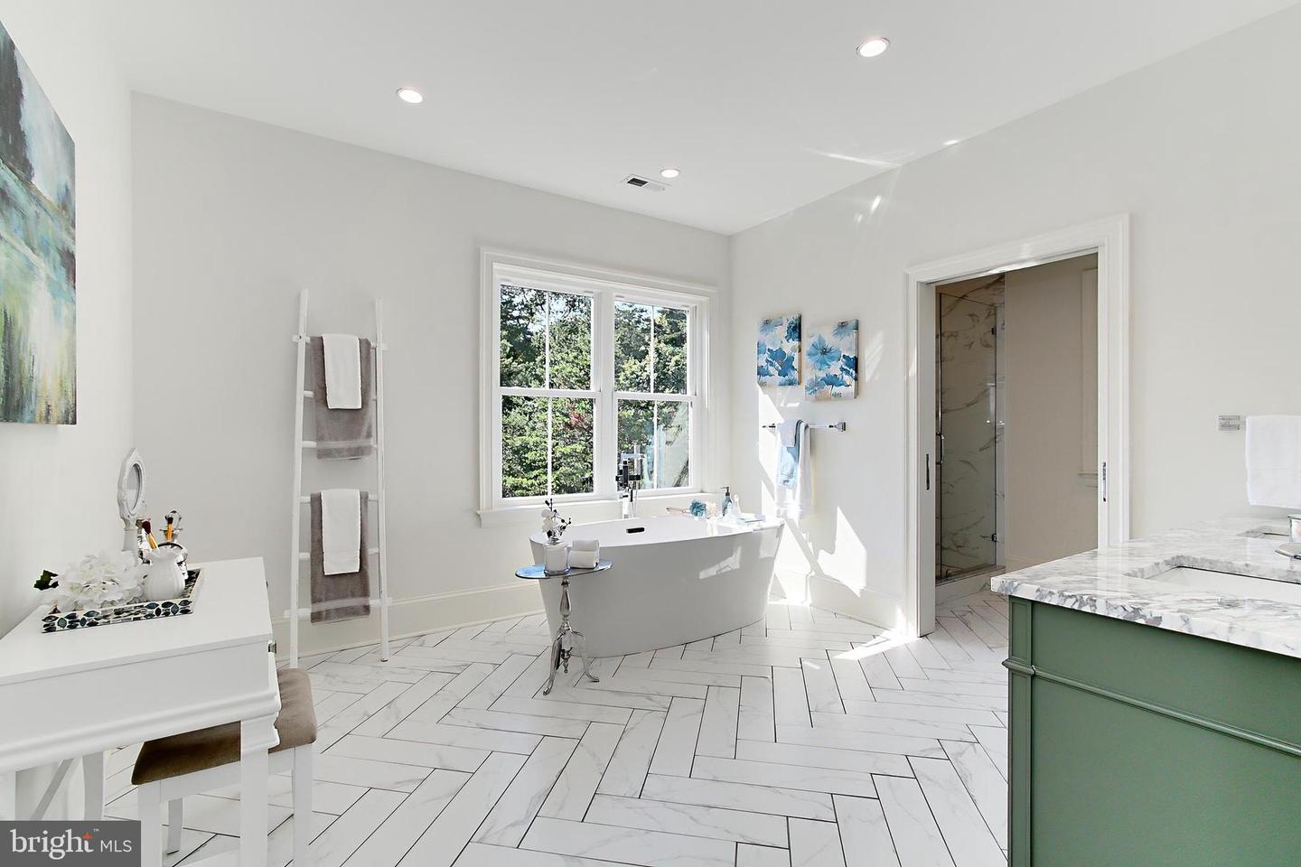 7430 FOUNDATION WAY, SPRINGFIELD, Virginia 22150, 5 Bedrooms Bedrooms, ,4 BathroomsBathrooms,Residential,For sale,7430 FOUNDATION WAY,VAFX2241354 MLS # VAFX2241354