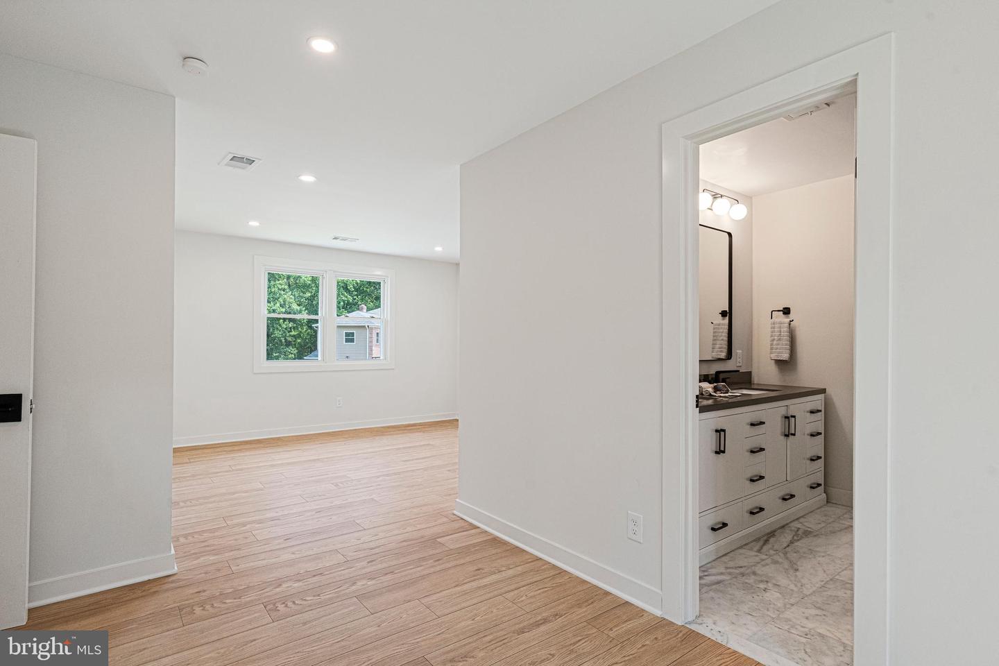 4766 TAPESTRY DR, FAIRFAX, Virginia 22032, 4 Bedrooms Bedrooms, ,2 BathroomsBathrooms,Residential,For sale,4766 TAPESTRY DR,VAFX2241794 MLS # VAFX2241794