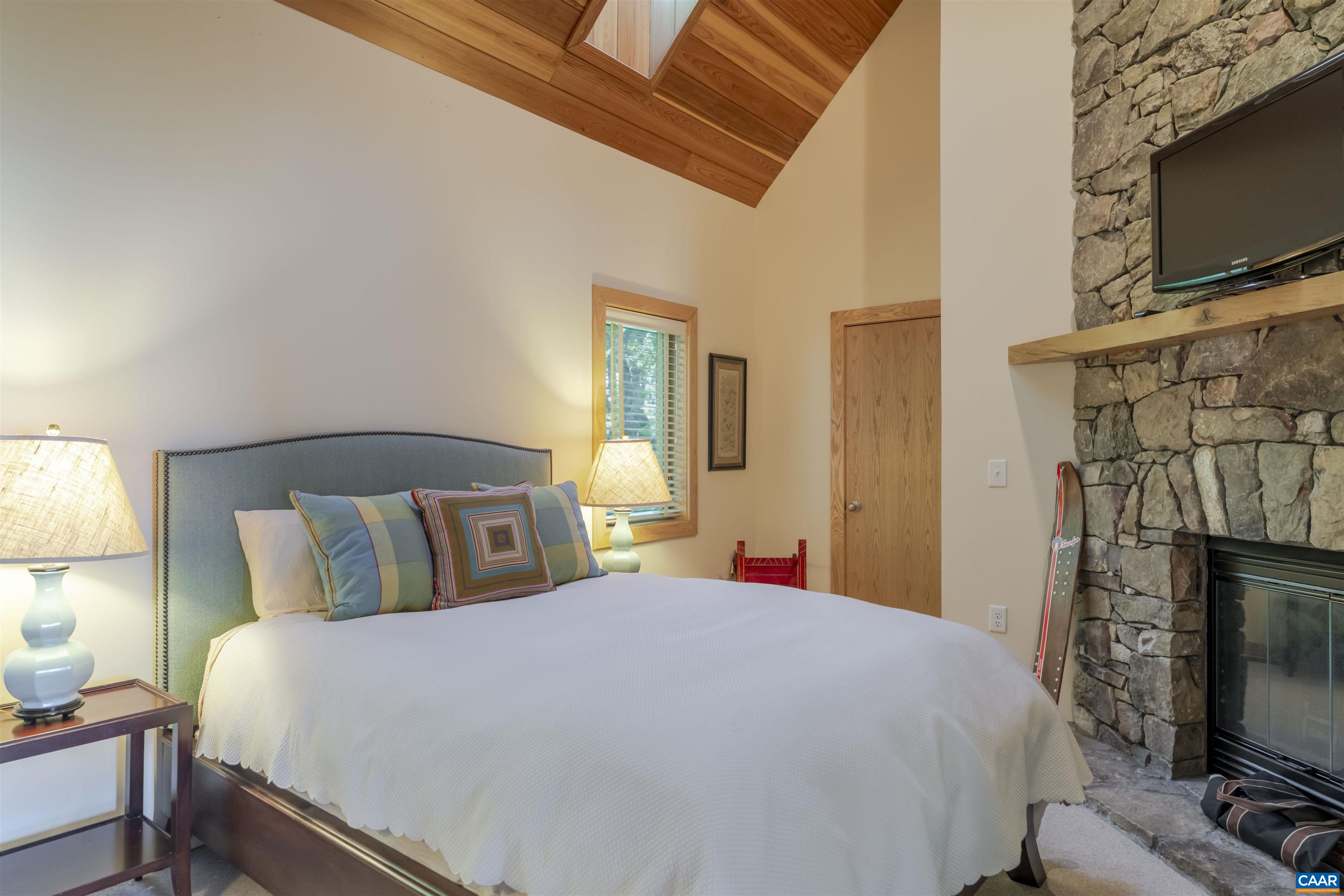 880 DEVILS KNOB LOOP, WINTERGREEN, Virginia 22967, 6 Bedrooms Bedrooms, ,5 BathroomsBathrooms,Residential,880 DEVILS KNOB LOOP,666428 MLS # 666428